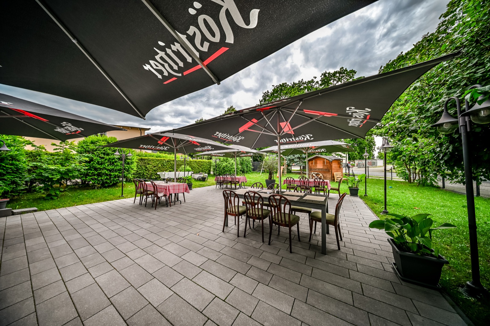 Biergarten und Sonnenterrasse