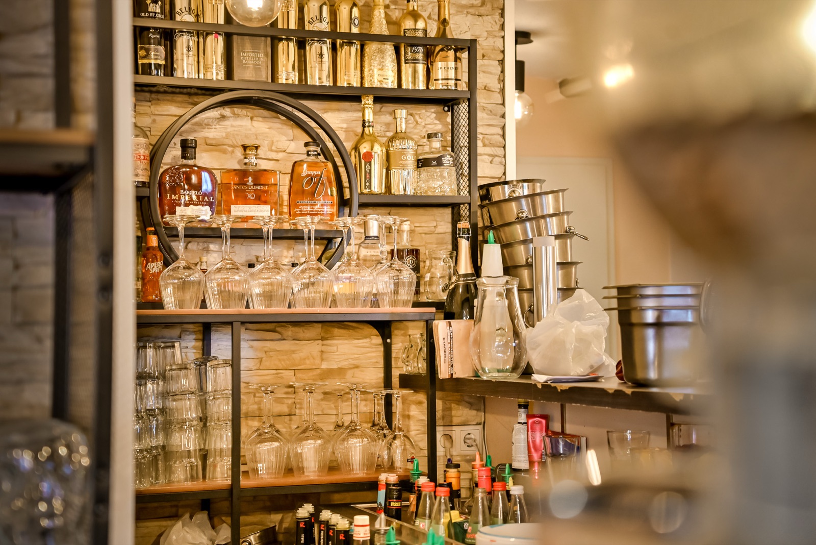 Bar im M&H Apartments